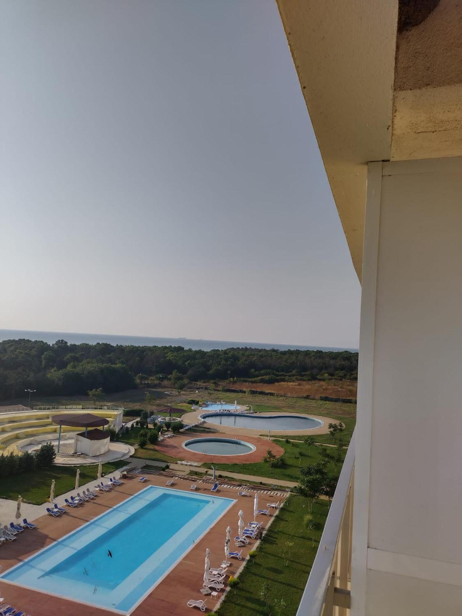 Blaxy Resort Stefi Cu Acces La Piscine Gratuit Дуэзечи-ши-Трей Аугуст Экстерьер фото